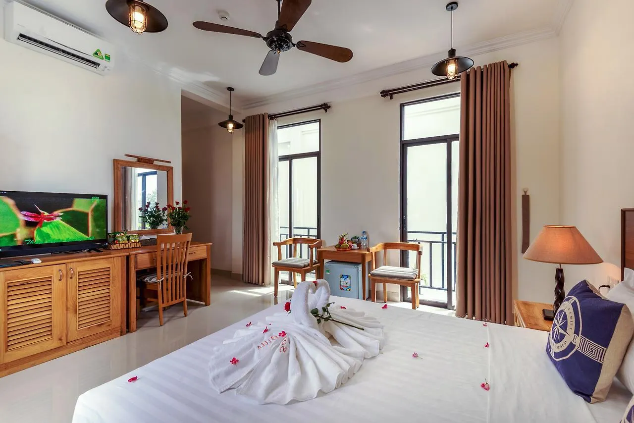 Santa Sea Villa Hoi An 3*,